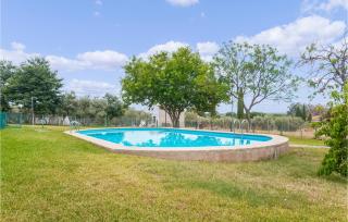 Lovely Home In Arahal Sevilla - 9