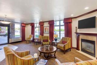 Best Western Plus Weston Inn - Logan - 9