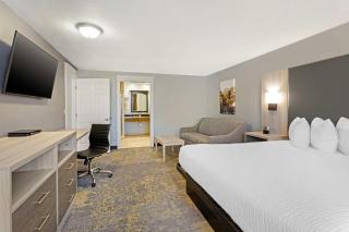 Best Western Plus Weston Inn - 1