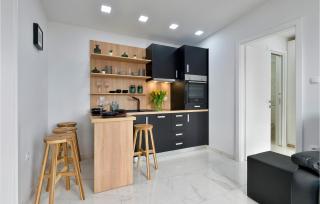 Three-Bedroom Holiday Home In Durdevac - 6