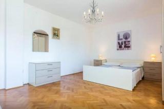 Modernes Appartement mit Terrasse - 1