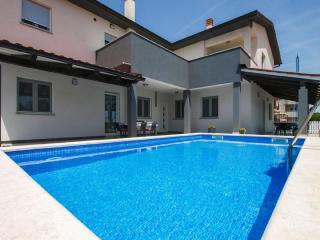 Wohnung Mit Grill, Pool Und Terrasse - Štinjan - 3