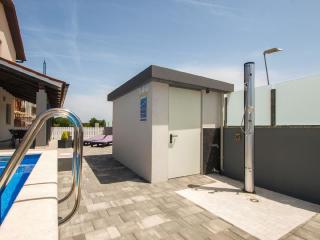 Wohnung Mit Grill, Pool Und Terrasse - Štinjan - 1