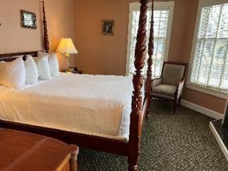 Stafford's Bay View Inn - Petoskey - 5