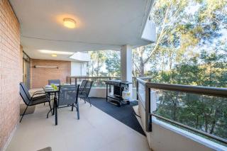 The Commodore 17, 9-11 Donald St - water views, Wi-Fi - Nelson Bay - 1