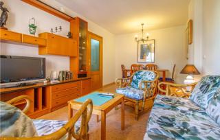 Cozy Apartment In Alicante Alacant - Benimagrell - 7