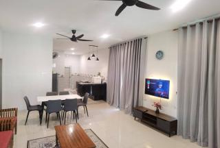 ST Damai 2 Homestay Seberang Takir - Kuala Terengganu - 9