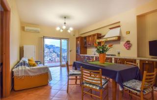 Awesome Apartment In Giardini Naxos - 9