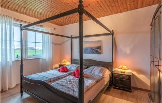 Awesome Home In Friedrichskoog-Spitze - Friedrichskoog-Spitze - 4