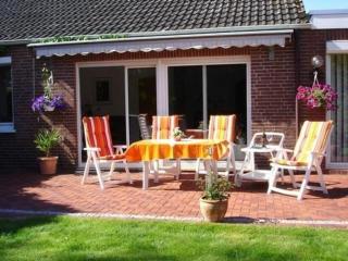 Ferienhaus in Hage mit Garten, Terrasse und Grill - Hage - 9