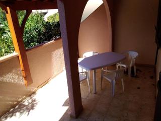 T3 37m² plain-pied, plage et centre proches, parking privé, 5/6 pers - FR-1-798-28 - 1