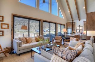 BHA - Luxury A-Frame - Creede - 7