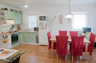 Hochwertiges Ferienhaus in Balatonberény mit Grill, Terrasse und Pool - Balatonberény - 6