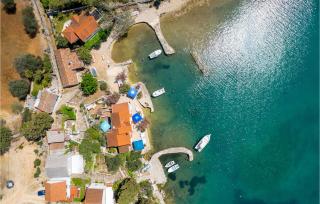 Beautiful Apartment In Punta Kriza - Punta Križa - 3