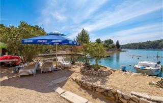 Beautiful Apartment In Punta Kriza - Punta Križa - 4