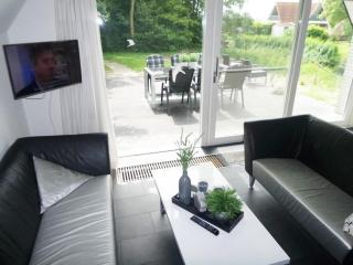 Sonnenhaus mit Terrasse in Anjum - Anjum - 2