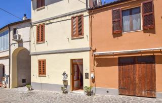Nice Apartment In Castilenti With Wifi - 6