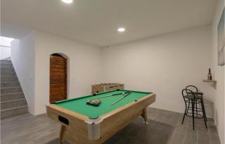 Awesome Home In Zadvarje - Zadvarje - 7