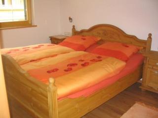 Top gepflegtes Ferienhaus in ruhiger Lage, mit Balkon, Terrasse - Aschau im Chiemgau - 4