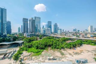 Fabulous 1BR Apartment at The Newton Ciputra World 2 By Travelio - Jakarta - 9