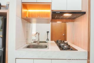 Comfortable and Minimalist Studio Apartment at Woodland Park Residence By Travelio - Jacarta - 8