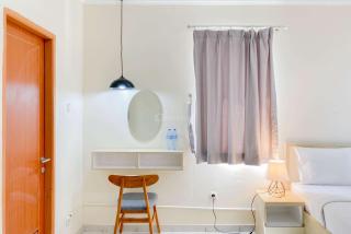 Relaxing Studio (Free IPL & Utilities) Grand Palace Kemayoran Apartment By Travelio - Giacarta - 4