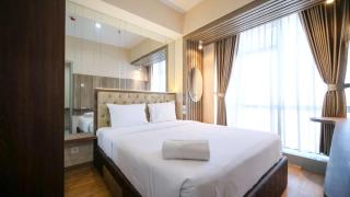 Nice and Comfortable Living 1BR at Grand Sungkono Lagoon Apartment By Travelio - 0