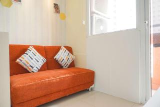 Modern and Classic 2BR at Green Pramuka City Apartment By Travelio - 4