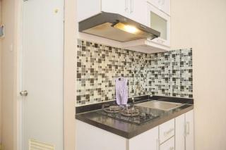 Cozy 2BR Green Pramuka City Apartment near Shopping Mall By Travelio - 5