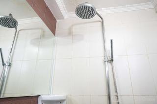 Comfortable Studio @ Green Bay Pluit Apartment By Travelio - 8