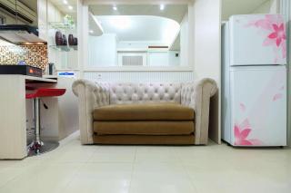 Comfy 2BR Bassura City Apartment near Bassura Mall By Travelio - Jakarta - 8