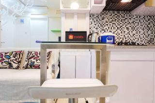 Comfort 2BR at Bassura City Cipinang Apartment By Travelio - Jakarta - 7