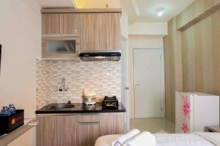 Comfortable Fully Furnished Studio Green Pramuka City Apartment By Travelio - 9