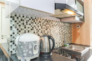 Strategic and Comfort 1BR at Bassura City Apartment By Travelio - 5
