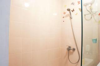 Minimalist 1BR Apartment Parahyangan Residence By Travelio - Bandung - 1