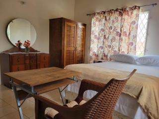 Mountain View Escape - 3