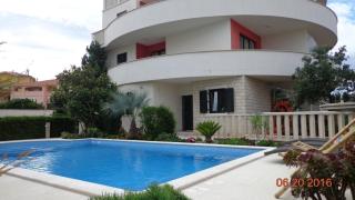 Moderne Ferienwohnung in Ližnjan mit Garten, Grill und Whirlpool - Ližnjan - 0