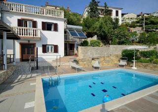 Ferienhaus mit Pool und Außenküche mit Blick auf die Kvarner Bucht - Rabac - 5