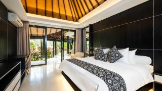 Villa Kubu Dewi Sri by Villa Finder - Canggu - 6