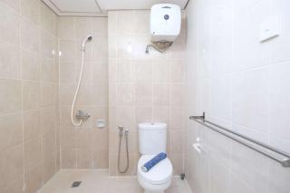 Cozy Stay and Spacious 3BR at Nifarro Park Apartment By Travelio - 3