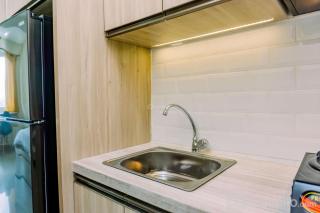 Homey and Cozy Living Studio Apartment at B Residence By Travelio - Tangerang - 3