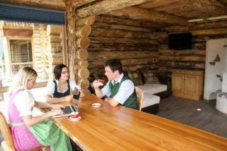 Exklusives Chalet am Waldesrand mit Traumaussicht, eigener Sauna, Kamin und Wintergarten - Tamsweg - 4