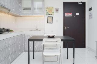 Modern Comfy 2BR Casa De Parco Apartment By Travelio - 7