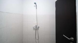 Best Deal and Restful Studio Apartment Suncity Residence By Travelio - Sidoarjo - 4