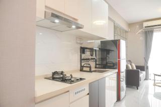 Comfort Stay 2BR at Sky House BSD Apartment By Travelio - 0