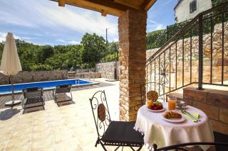 Geräumiges Ferienhaus in Brseč mit Privatem Pool - Brseč - 5
