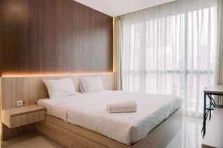 Spacious and Warm 2BR at Ciputra World 2 Apartment By Travelio - 0