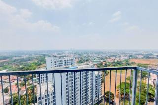 Homey and Modern 2BR at Casa de Parco Apartment By Travelio - Tangerang - 7