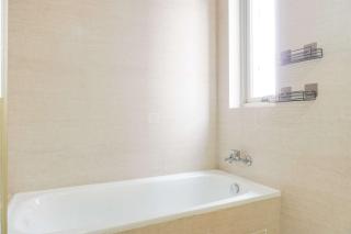 Serene and Best Location 2BR Gold Coast Apartment By Travelio - 7