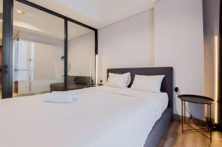 Cozy and Elegant 1BR The Smith Alam Sutera Apartment By Travelio - Tangerang - 0